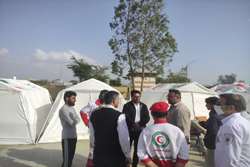 پیگیری مسائل بهداشت و درمان در کمپ روستای نگر پایین در شرایط پساسیل
