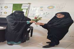 به مناسبت  هفته ملی  جمعیت صورت گرفت؛ تقدیر از مادران باردار در بشاگرد 